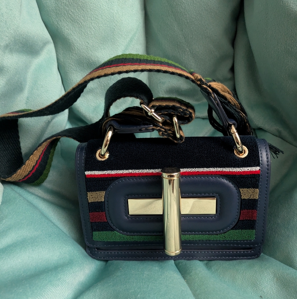 Tommy Hilfiger X Pendleton New York Stripe Turn Lock Bag Runway